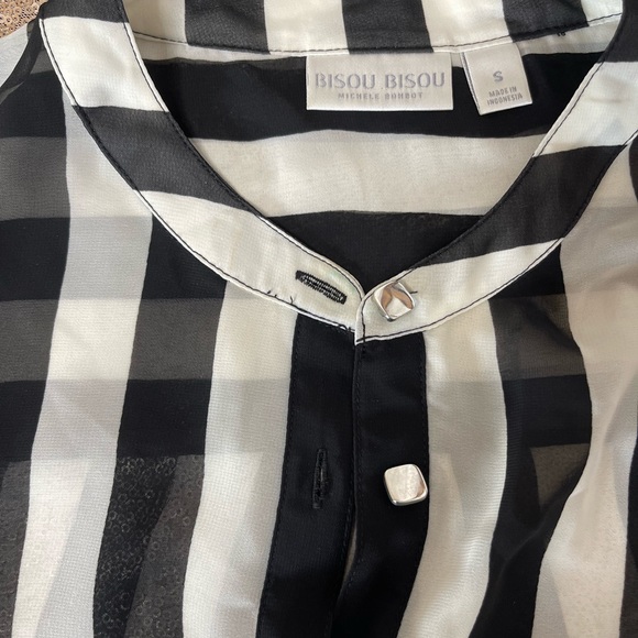 *CLEARANCE* BISOU BISOU black and white stripe sheer blouse - Picture 8 of 10